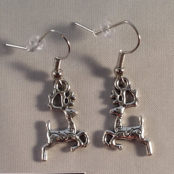 Silver Deer Earrings Reindeer Dangle New Christmas Holiday Festive Chic Classic - Picture 2 of 3